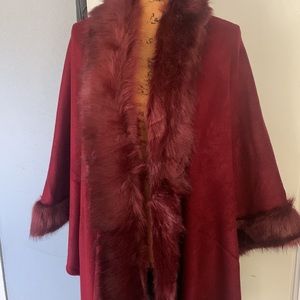 New elegant classy stylish Cozy faux fur burgundy open cape